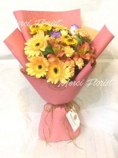 **KMBQ58** Gerbera Long Bouquet - Champagne - 6 pcs<br>太陽花 長形花束 - 香檳色 - 6枝